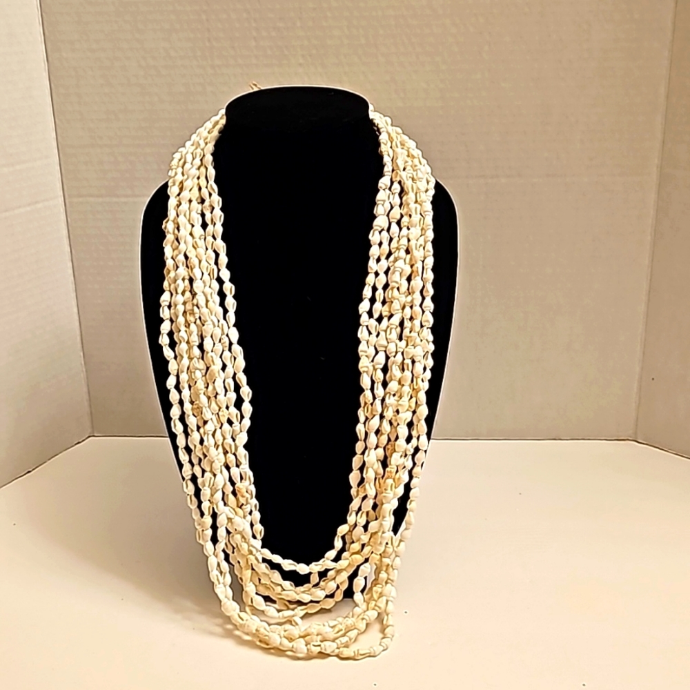 Nassa Shell Leis. (Set of 10) NEW